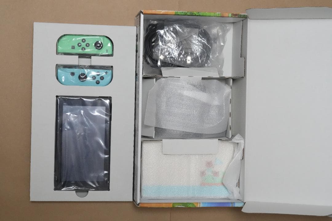 Nintendo Switch あつまれどうぶつの森セット ポーチ付き