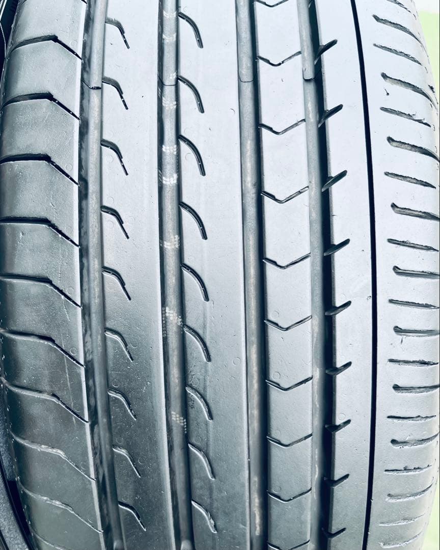 215/60 R17、YOKOHAMA BluEarth RV-03、2025年