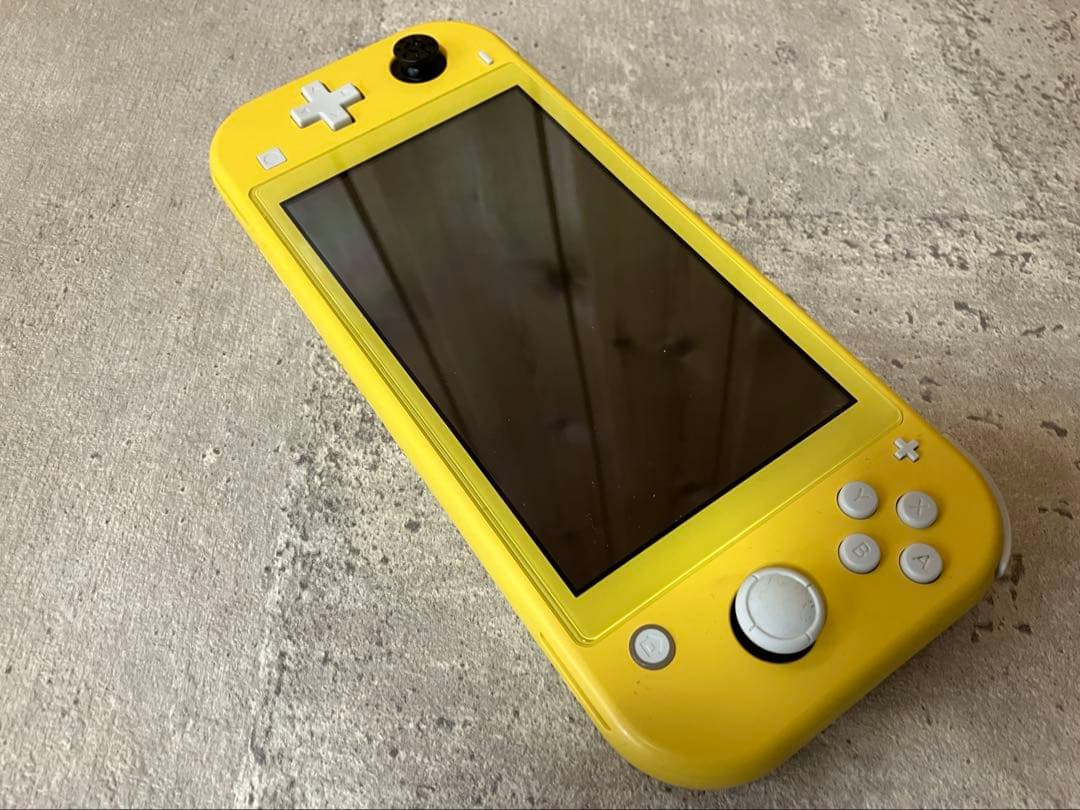 Nintendo Switch Lite イエロー 本体　ジャンク
