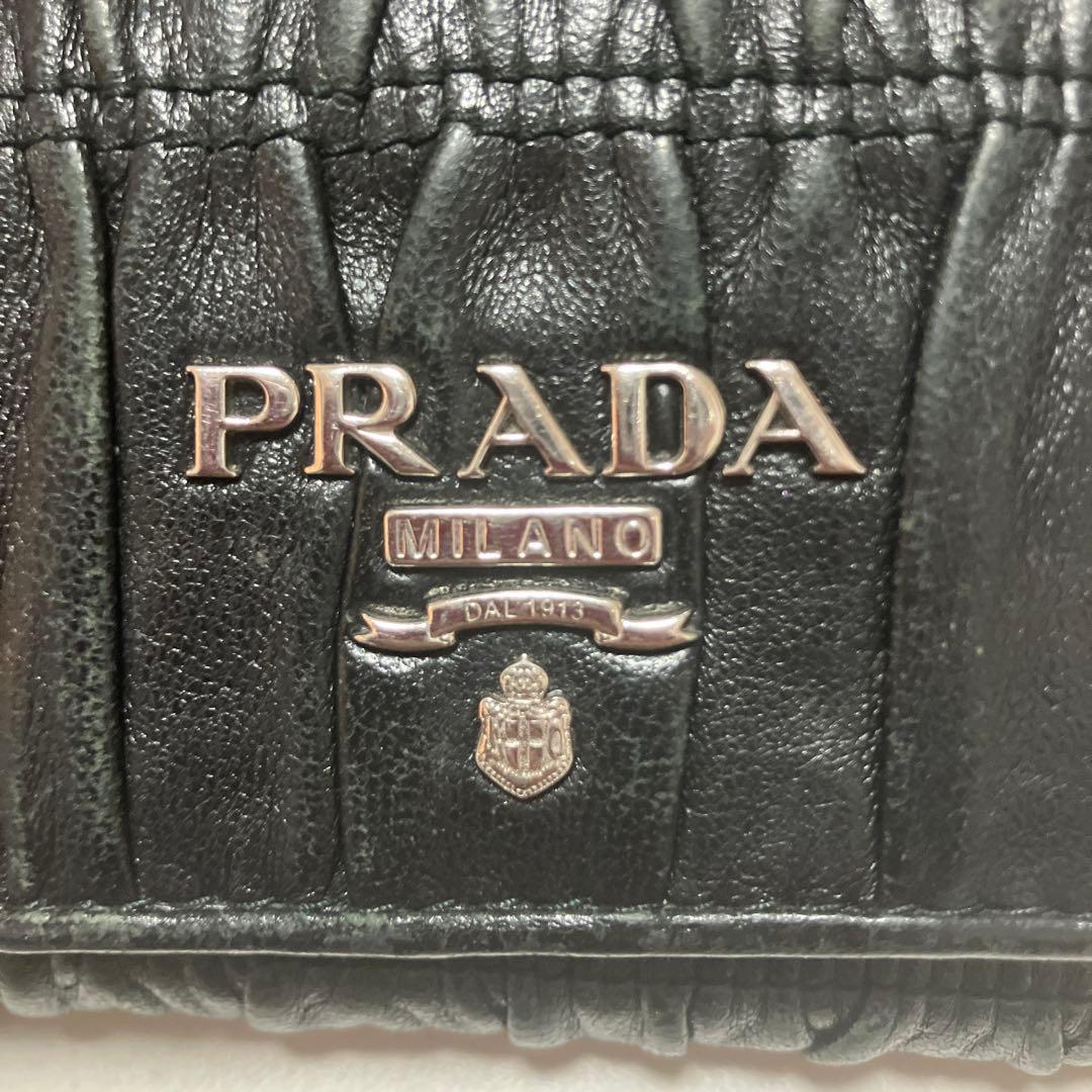 PRADA ブラック 三つ折り財布 レザー
