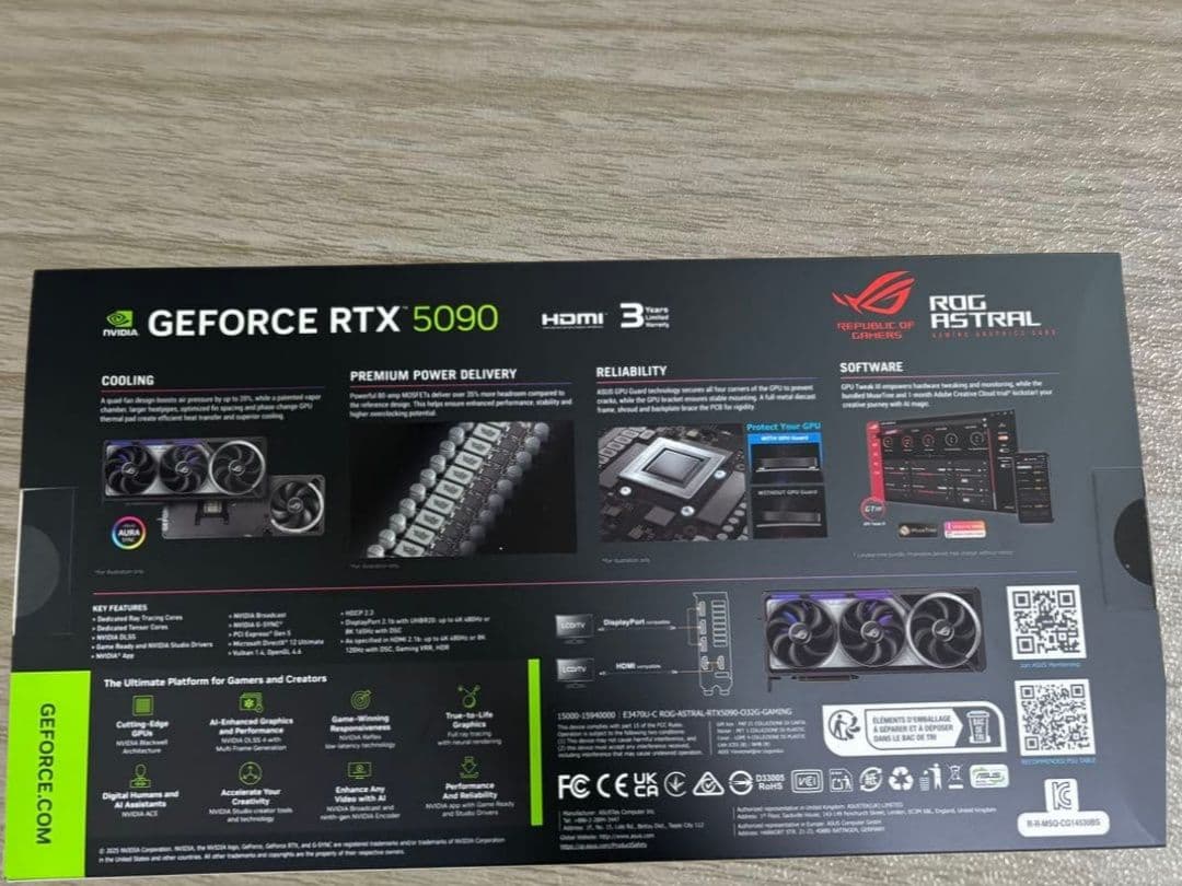グラフィックボード・グラボ・ビデオカード ASUS ROG ASTRAL GEFORCE RTX 5090