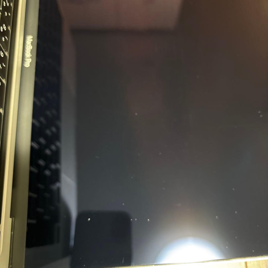 MacBook Pro (13インチ 2020 TB3×4ポート)