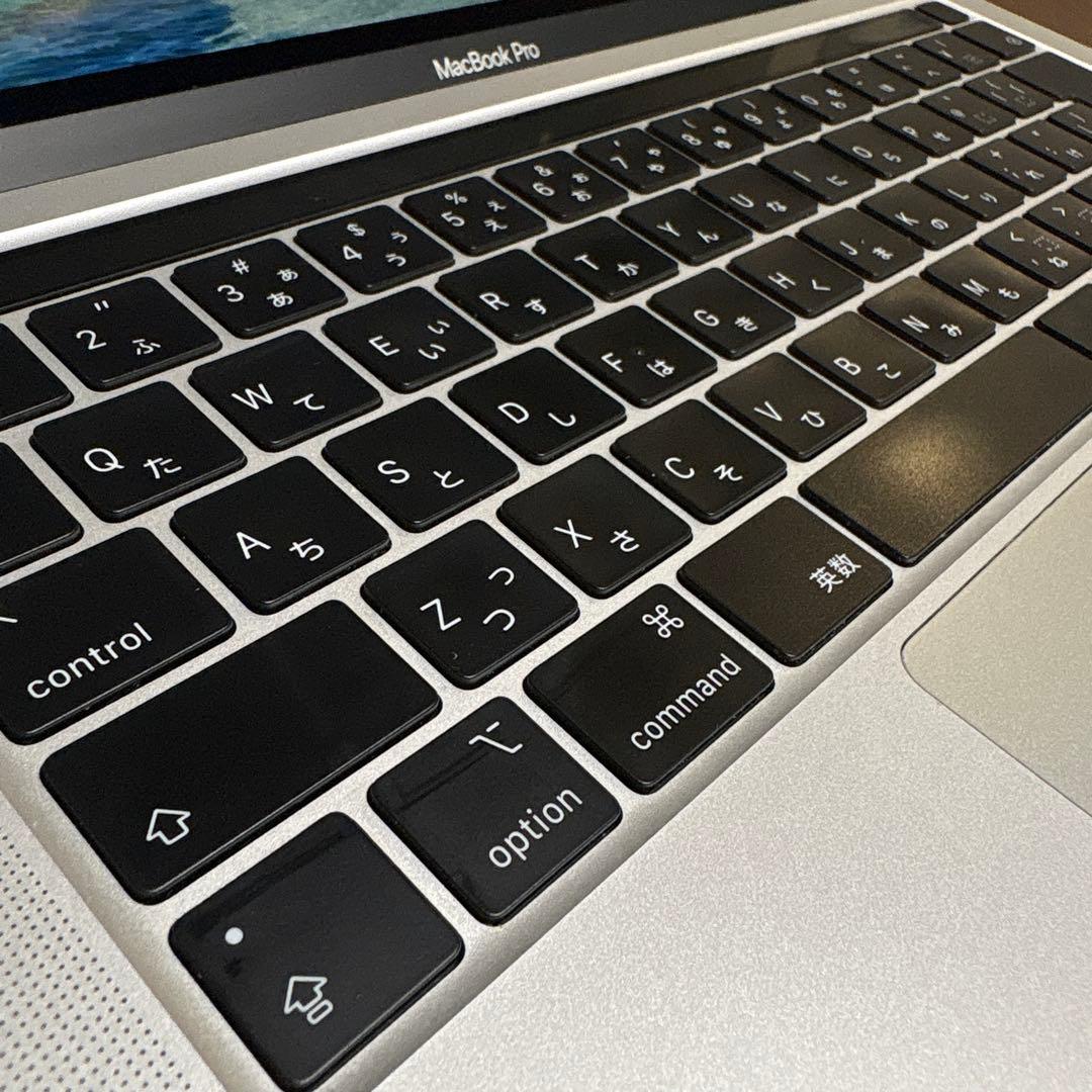 MacBook Pro (13インチ 2020 TB3×4ポート)