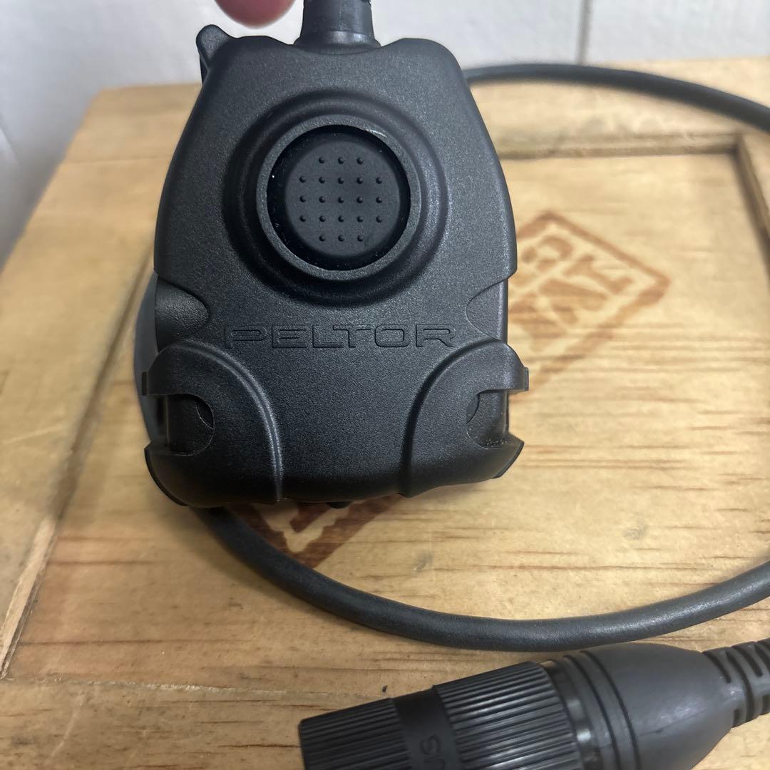 美品　米軍 実物　PELTOR PTT スイッチ アダプター 送料無料　①