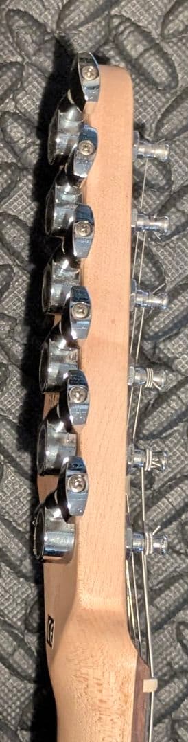 Squier by Fender Stratocaster ソフトケース付き