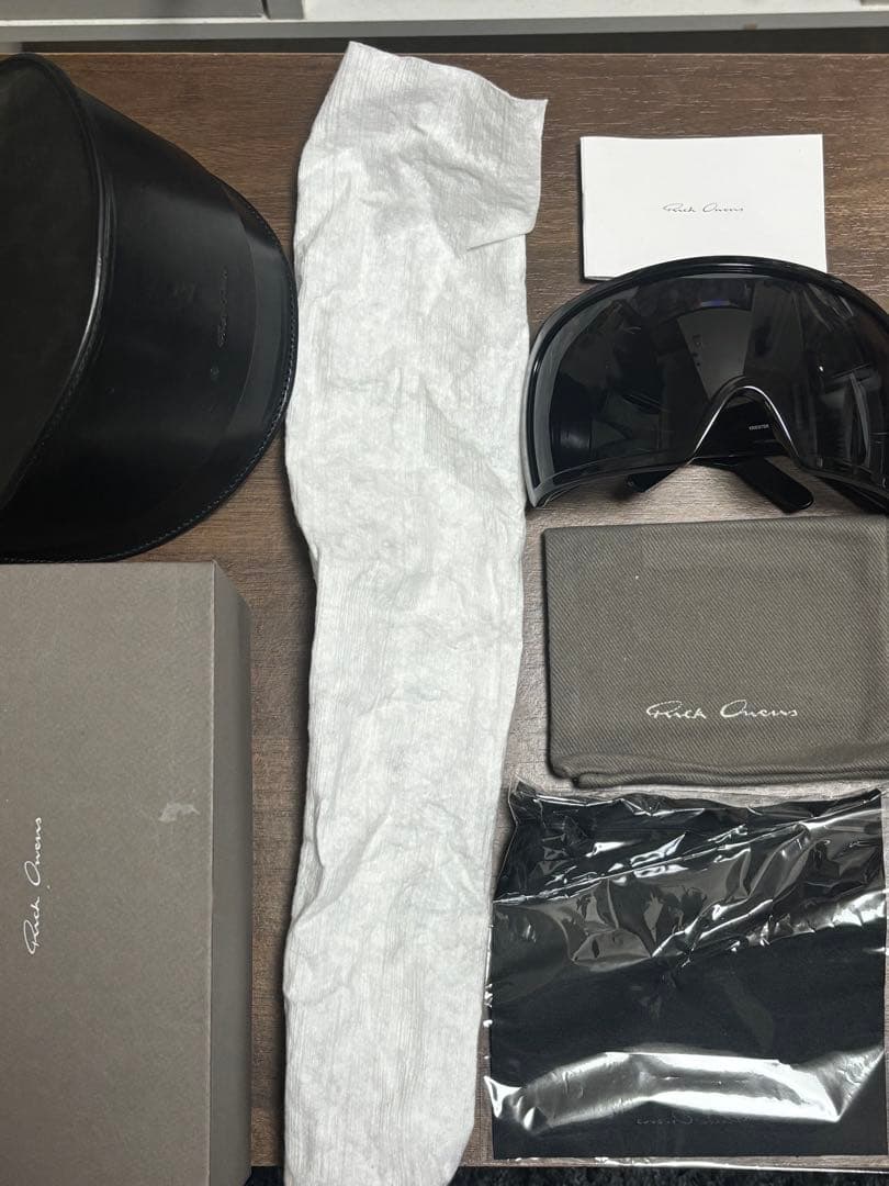 °C目 Rick Owens ブラック サングラス ケース付き