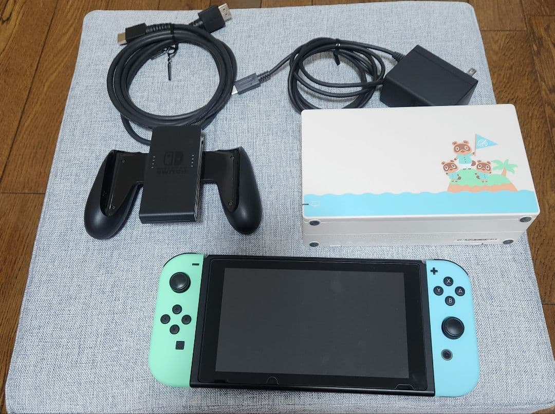 【美品】Nintendo Switch あつまれどうぶつの森 本体 オマケあり