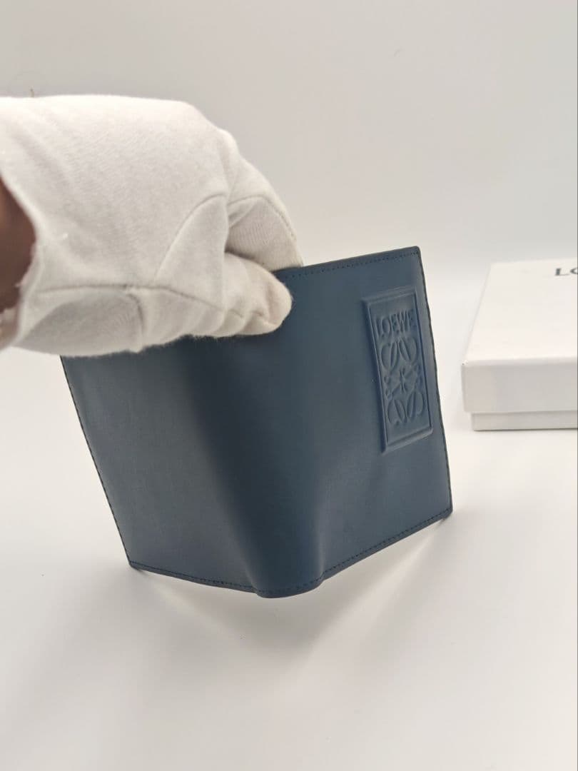 LOEWE 二つ折り財布 ネイビー 中古美品