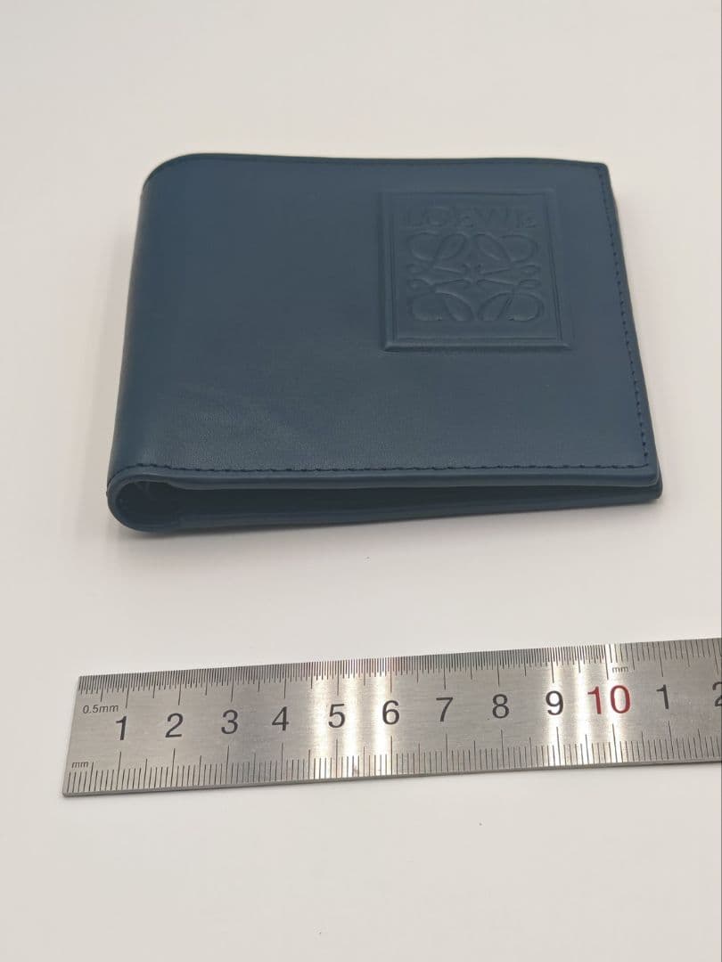 LOEWE 二つ折り財布 ネイビー 中古美品