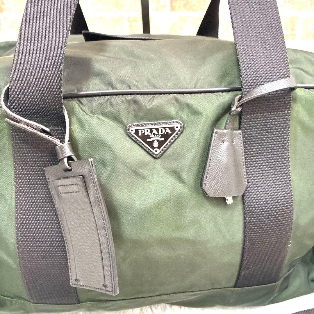 PRADA プラダ　ボストンバッグ グリーン　南京錠　大容量　ロゴプレート
