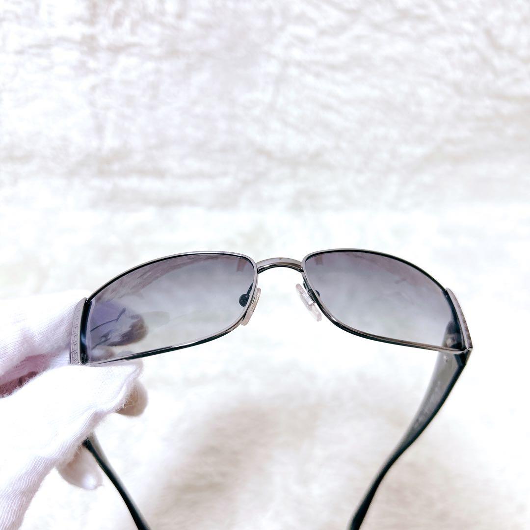 美品 VERSACE サングラス MOD.2021 芸能人着用モデル