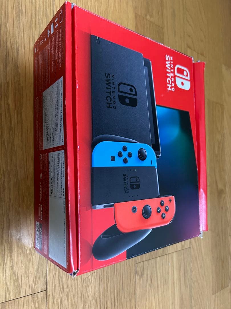 おまけ付き　任天堂　Switch 本体 + 桃鉄ワールド 美品
