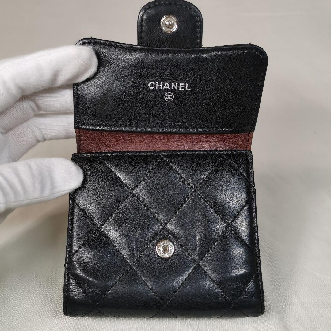 【極美品】CHANEL マトラッセ 二つ折り財布 クラシック 新品チェーン付
