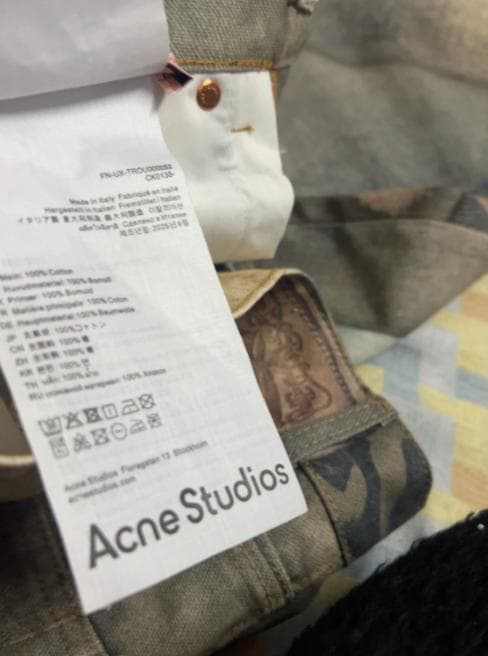 美品 Acne Studios デザインジーンズ S 即購入可