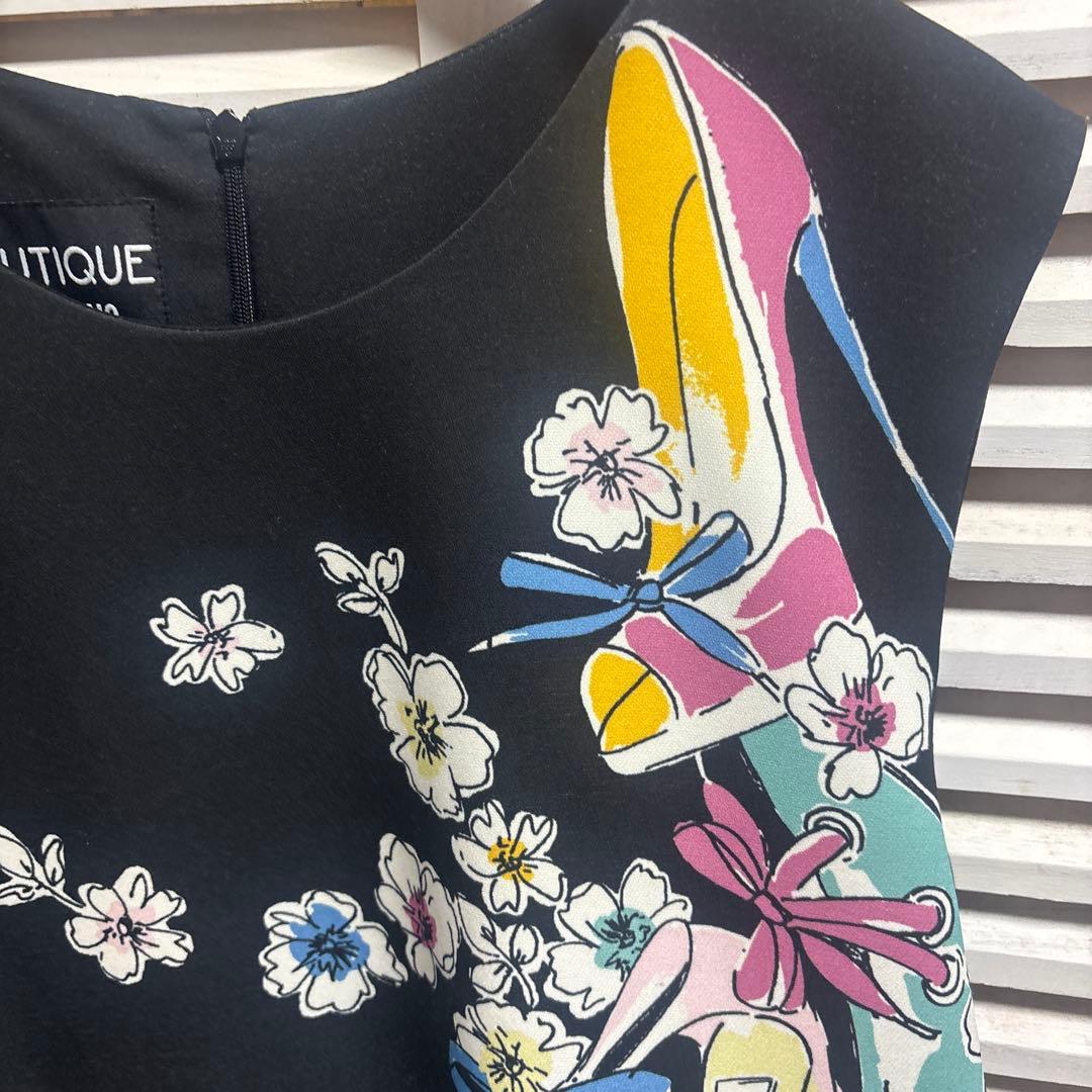 Sam様BOUTIQUE MOSCHINO花柄ノースリーブひざ丈ワンピース