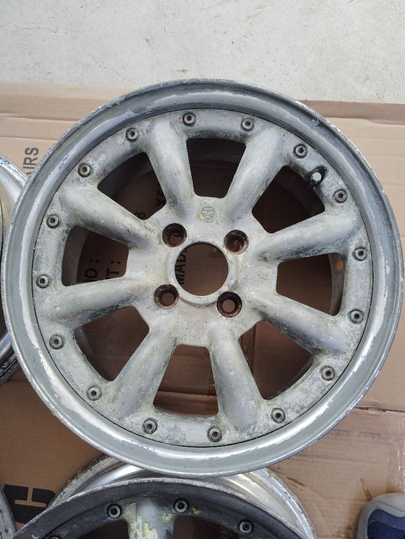 rossi　ワタナ RS8 PCD100 4穴　16 6.5J 35mm
