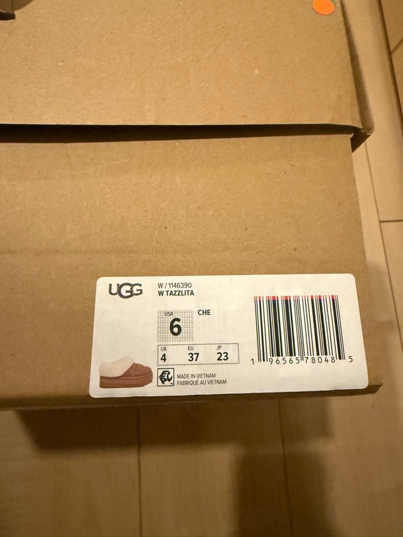 靴 ugg