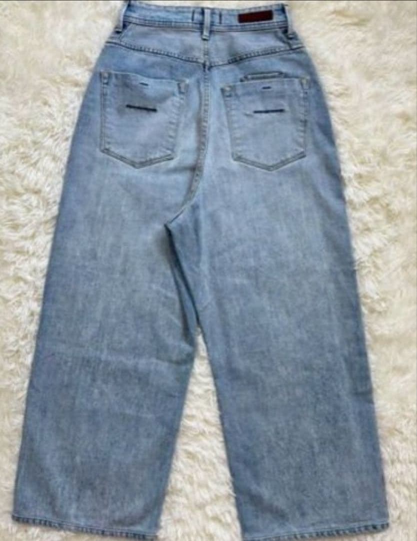 【美品】YANUK ヤヌーク JOAN ルーズストレートデニム　22