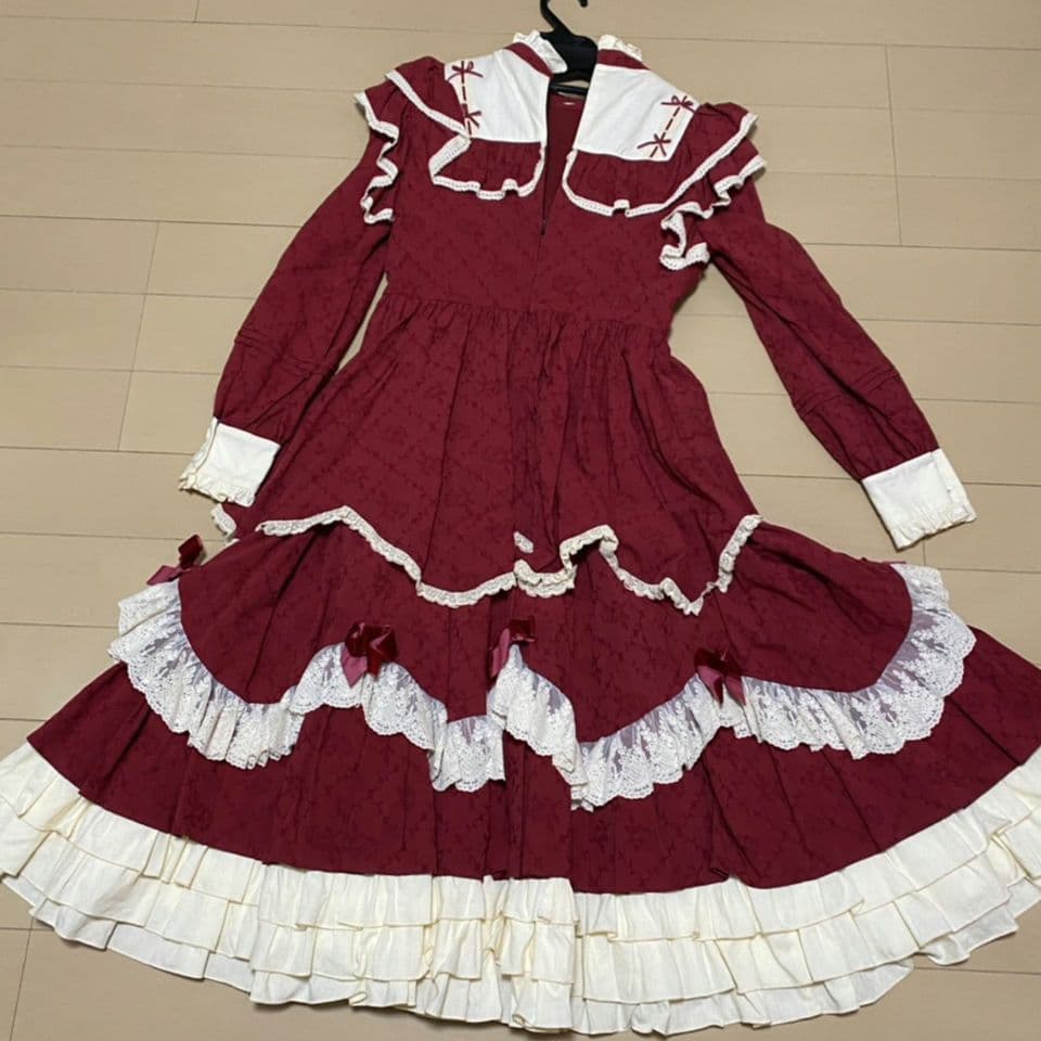 【B品】星箱works　西洋人形魔法 ワンピース　ワイン
