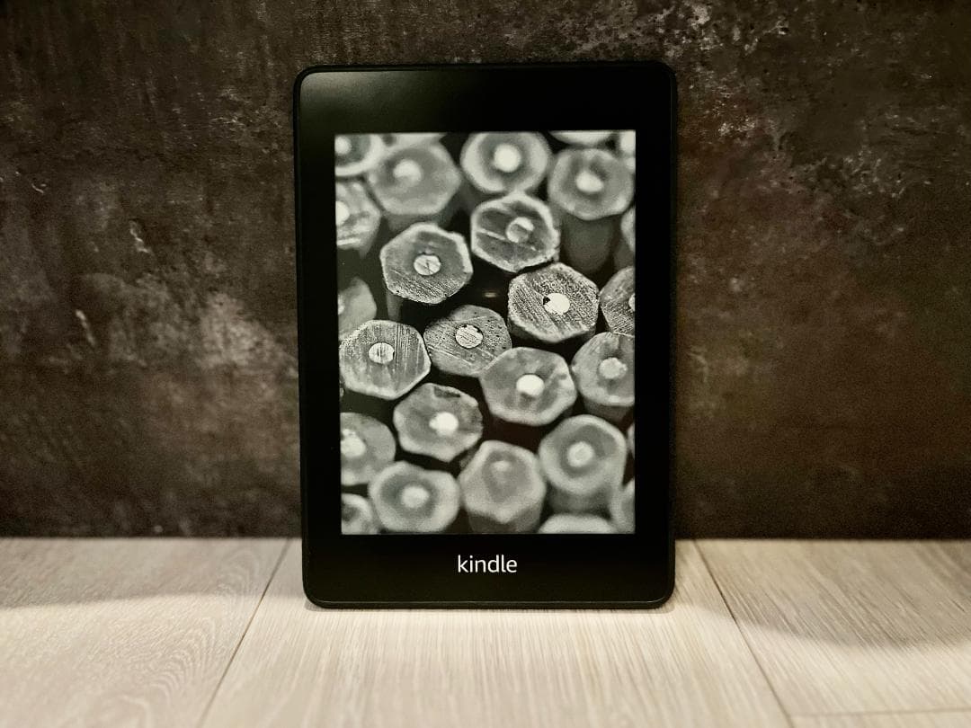 Kindle Paperwhite 第10世代（防護フィルム・専用カバー付き）