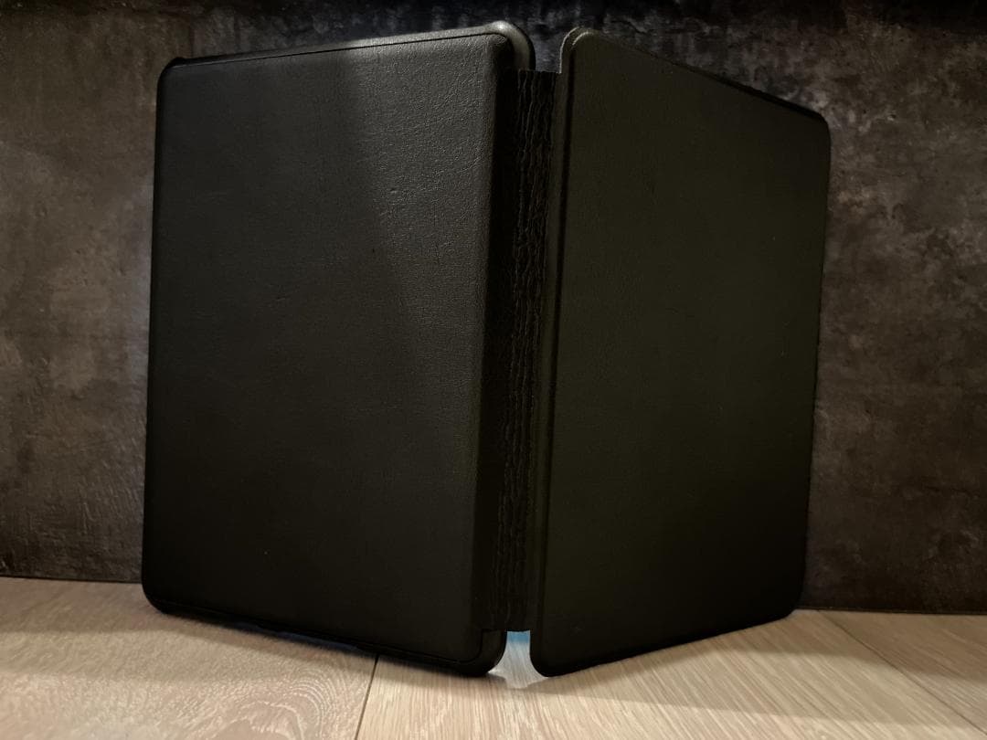 Kindle Paperwhite 第10世代（防護フィルム・専用カバー付き）