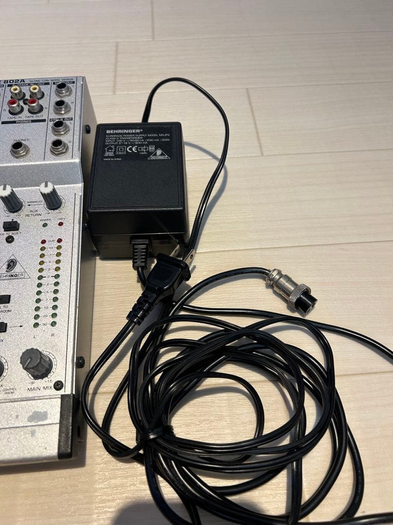 ベリンガーアナログミキサー 8チャンネル XLR端子