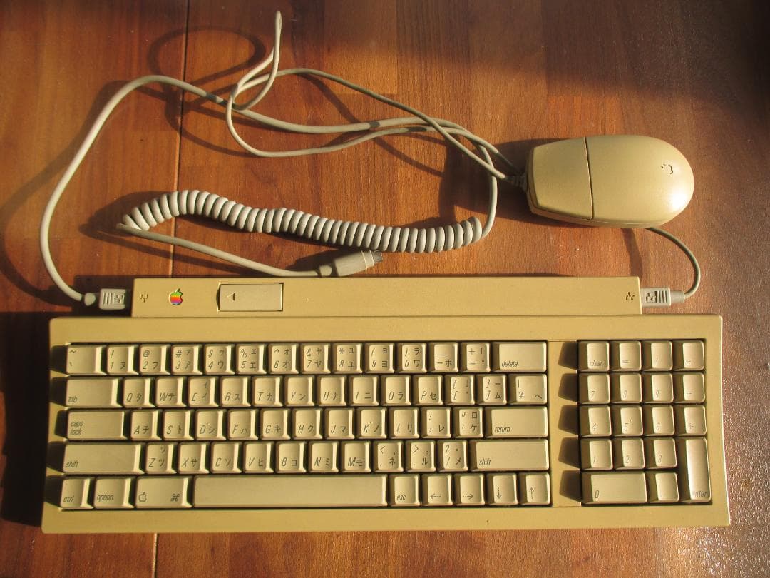 APPLE◎MACINTOSHCOLORCLASSICⅡ◎パソコンマックPC