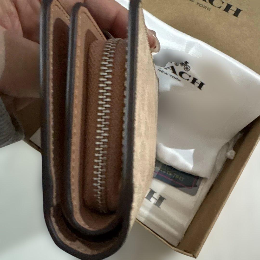 COACH 2つ折り財布