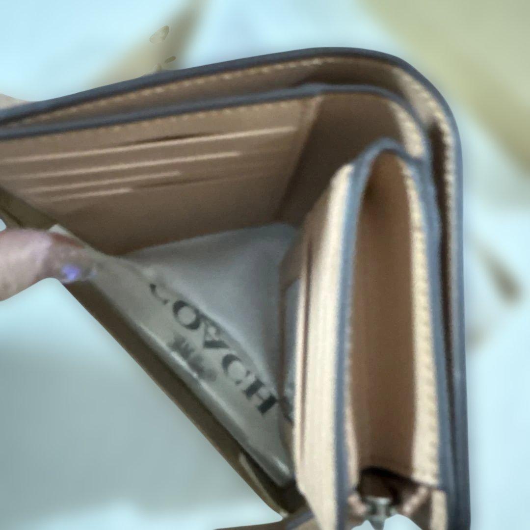 COACH 2つ折り財布