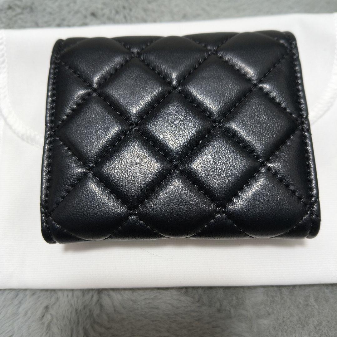 CHANEL新作スター金具お財布ノベルティ
