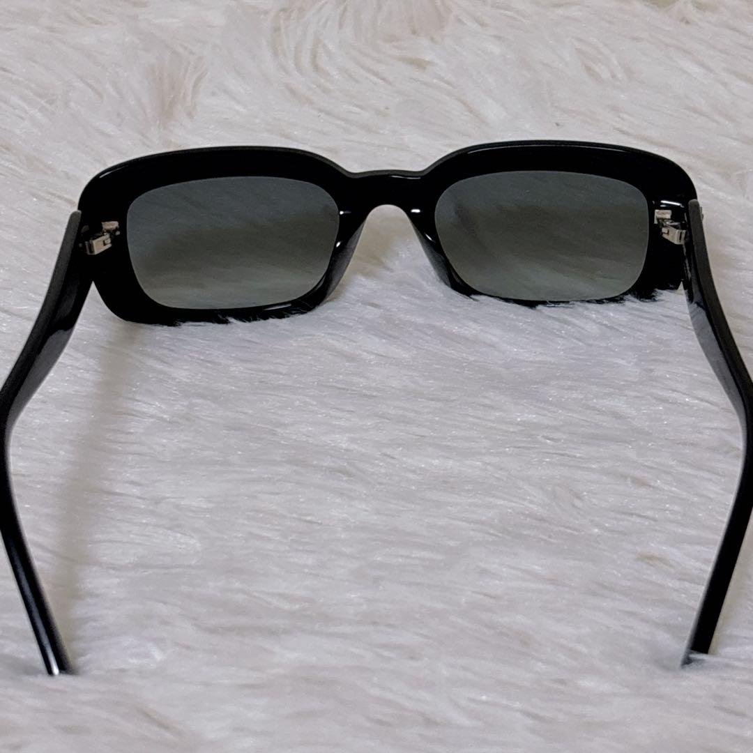 美品 ✨ YVES SAINT LAURENT サングラス 黒縁 YSL