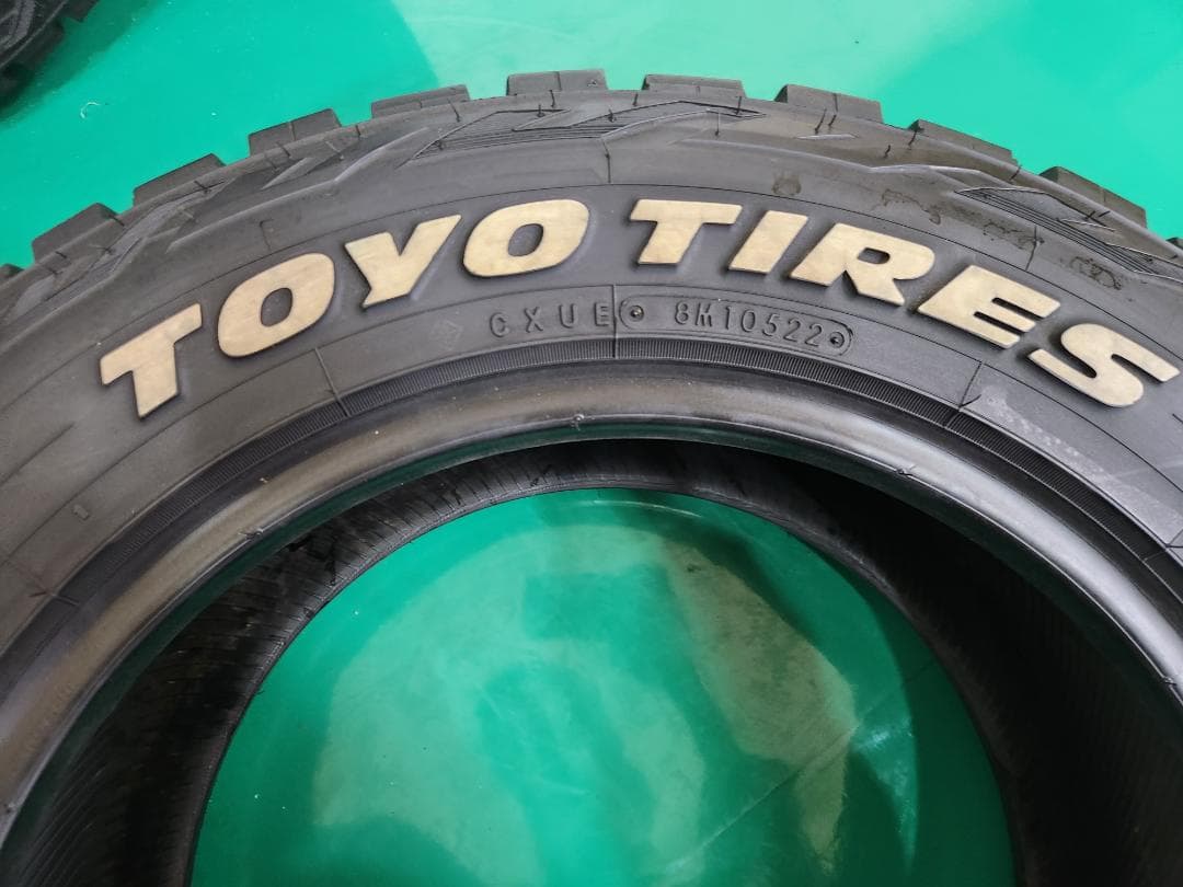 送料込☆2022年製TOYOトーヨー タイヤ 215/65R16 日本製☆4本