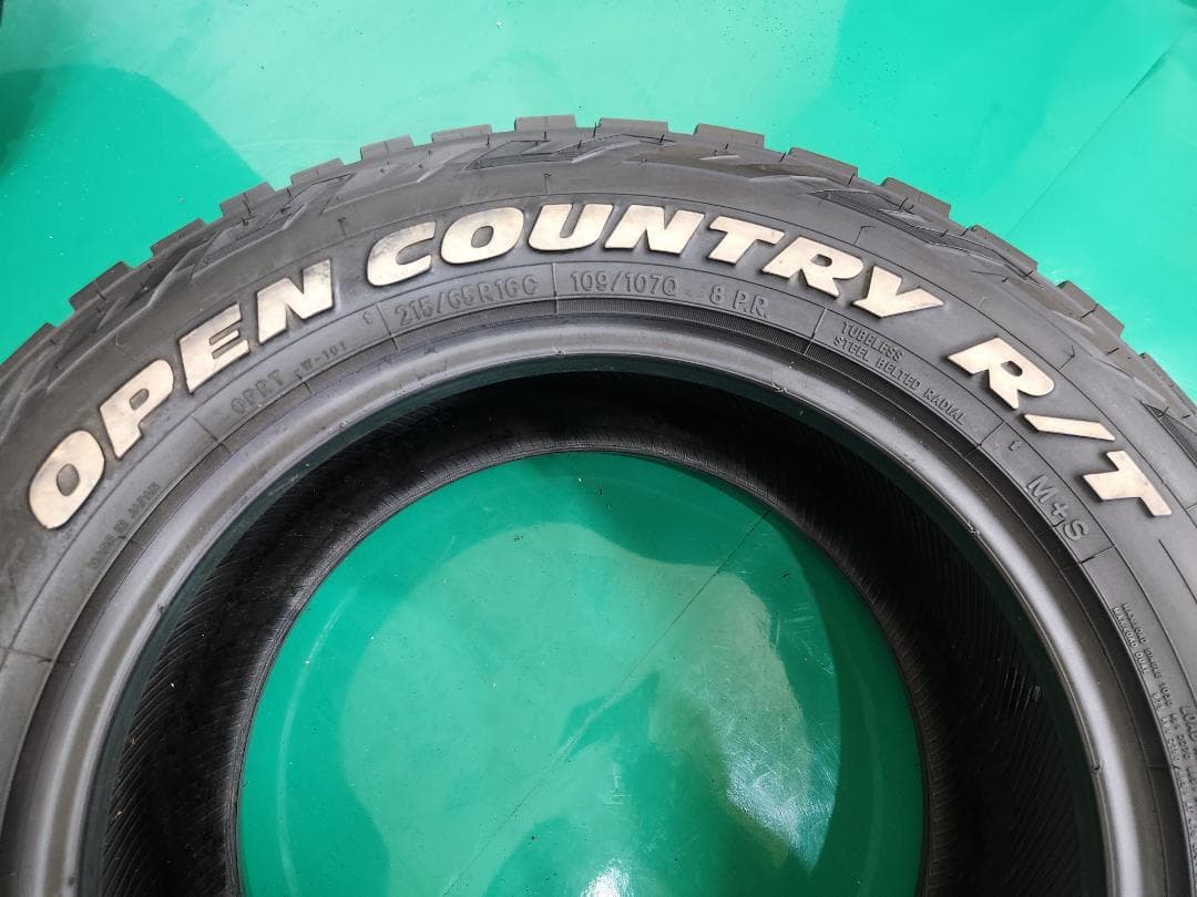 送料込☆2022年製TOYOトーヨー タイヤ 215/65R16 日本製☆4本
