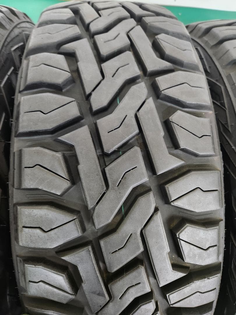 送料込☆2022年製TOYOトーヨー タイヤ 215/65R16 日本製☆4本