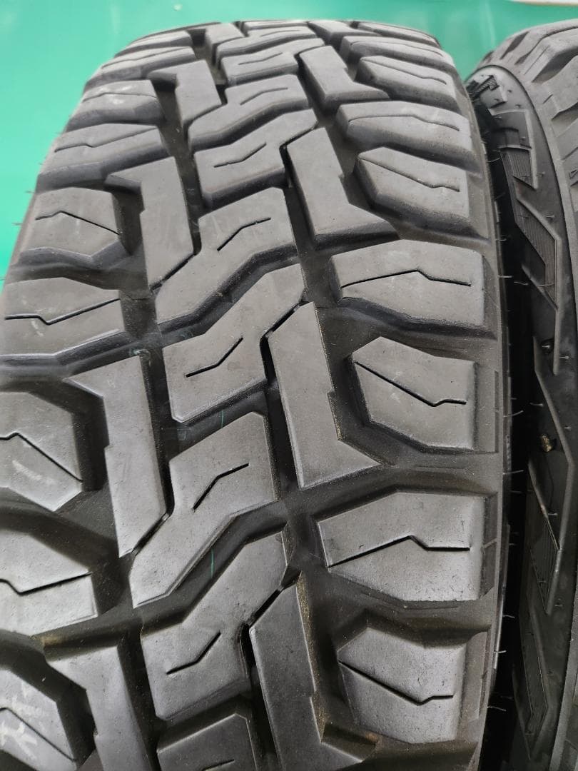 送料込☆2022年製TOYOトーヨー タイヤ 215/65R16 日本製☆4本