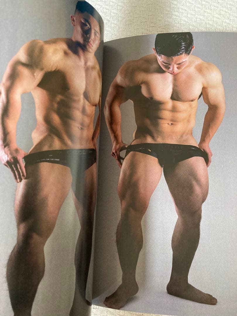 マッチョ　ゲイ　筋肉　ムキムキ　グラビア　男性写真集