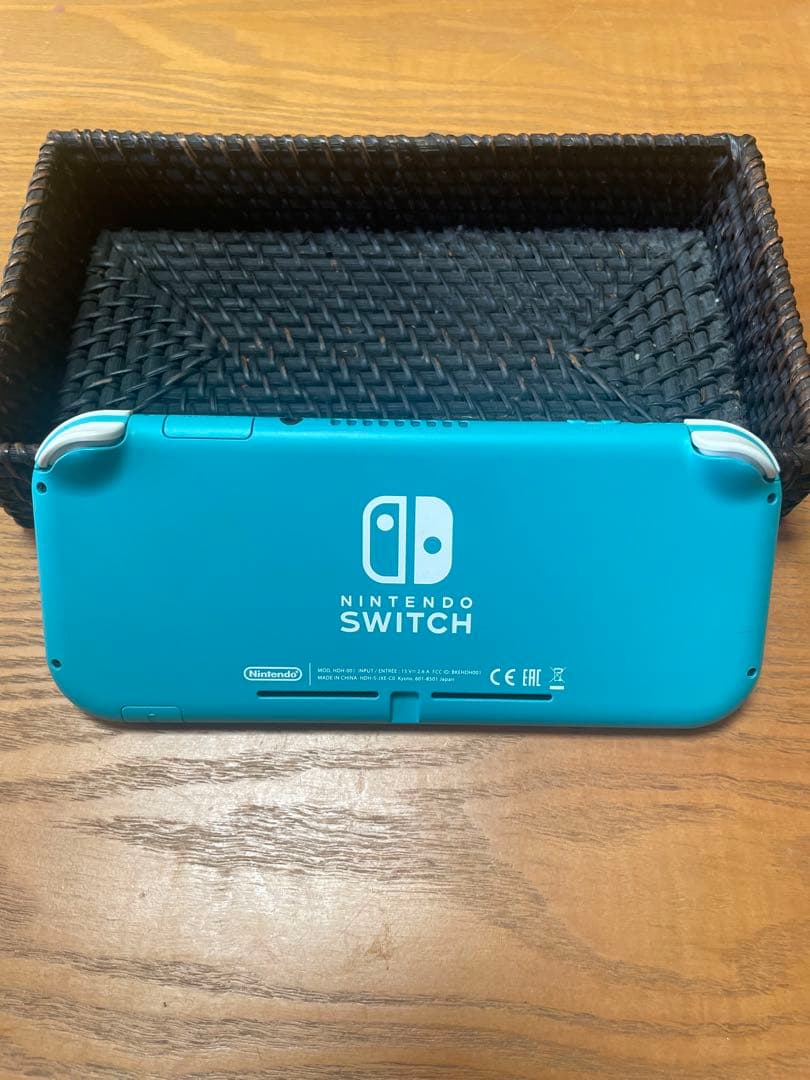 Nintendo Switch Lite ターコイズ　充電器付