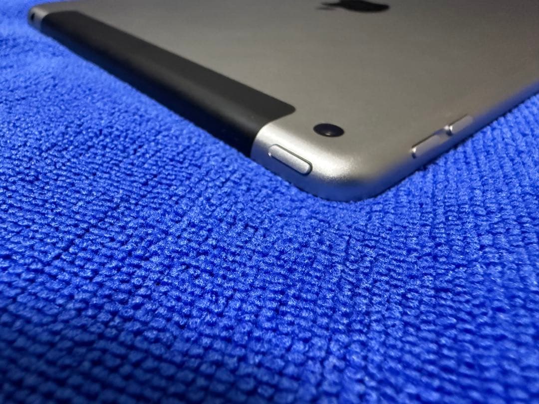 iPad (第6世代) Cellular SIMフリー