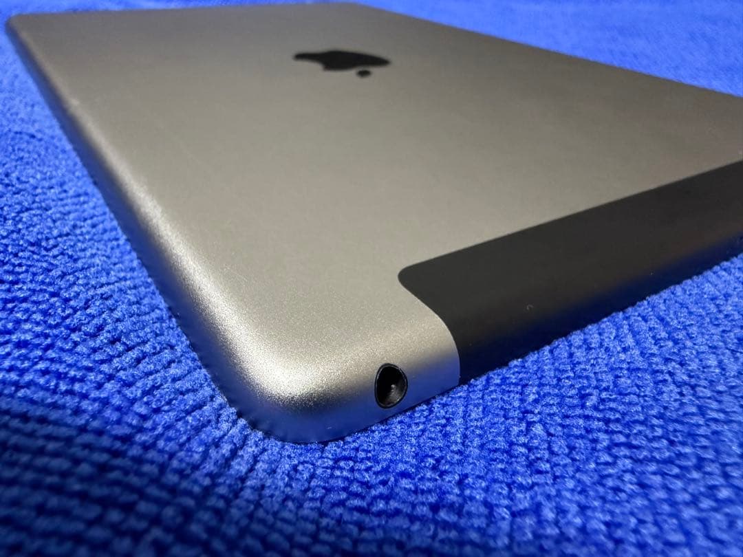 iPad (第6世代) Cellular SIMフリー
