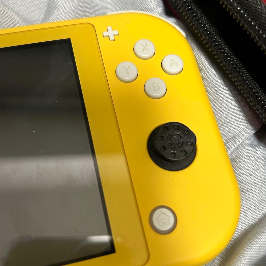 ヤ*ス様 Switchライト lite ケース、充電コード付き ジャンク