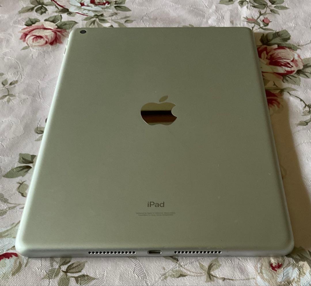 ⭐️美品Apple iPad 第9世代 A2602 256GB シルバー