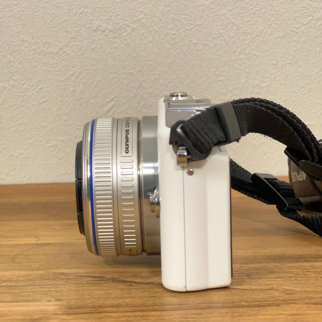 動作確認済 OLYMPUS E-PM1 ダブルレンズセット ミラーレス一眼