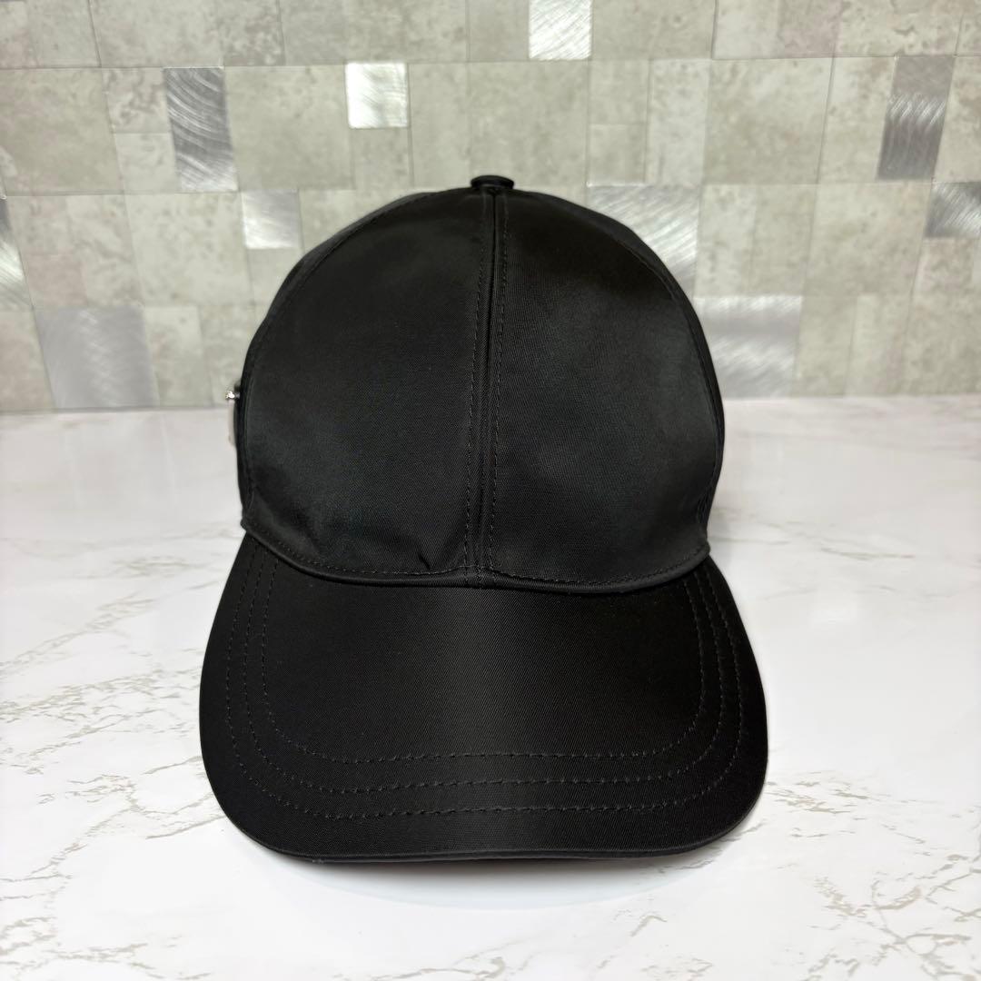 PRADA プラダ　三角プレート　キャップ　帽子　ベースボール　Re-Nylon