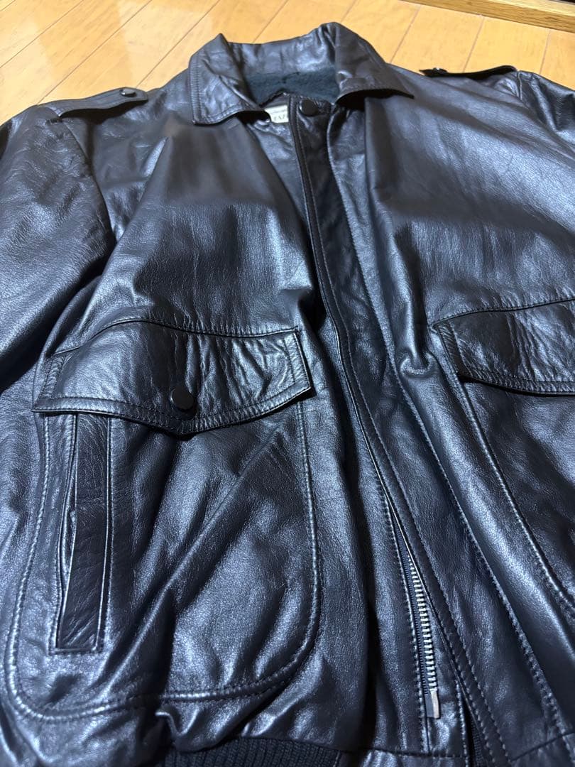 美品 A-2 レザージャケット 牛革 ボア M 古着