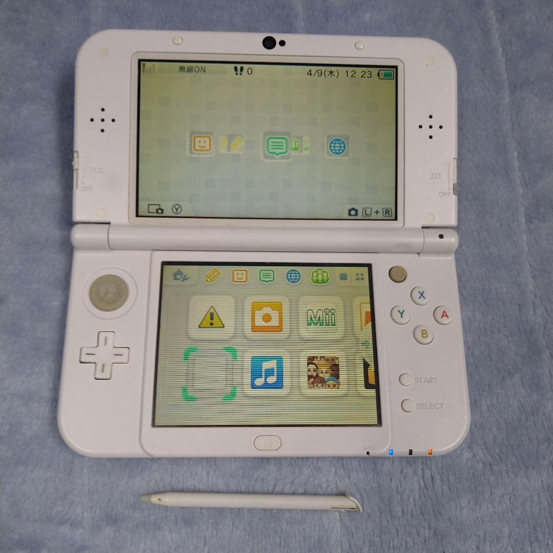 3DS 本体、ゲームとびだせどうぶつの森、マリオゴルフ。