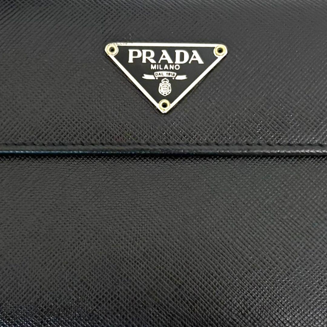 極上美品✨ プラダ PRADA 三つ折り財布 三角ロゴ サフィアーノ ブラック