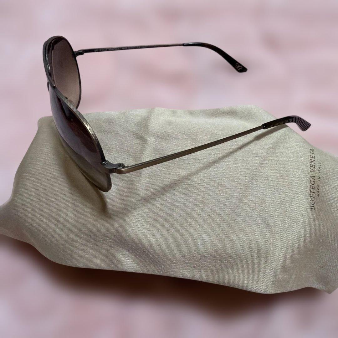Bottega Veneta サングラス グラデーションレンズ