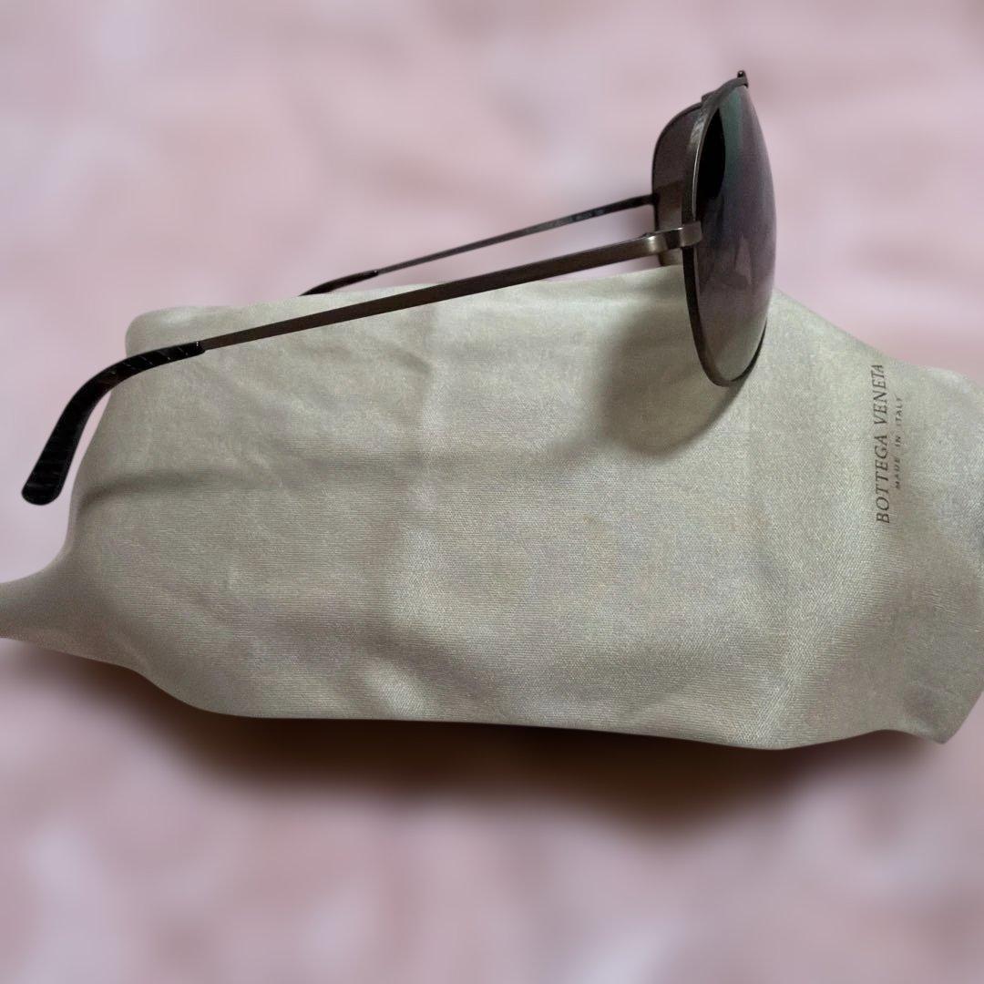 Bottega Veneta サングラス グラデーションレンズ