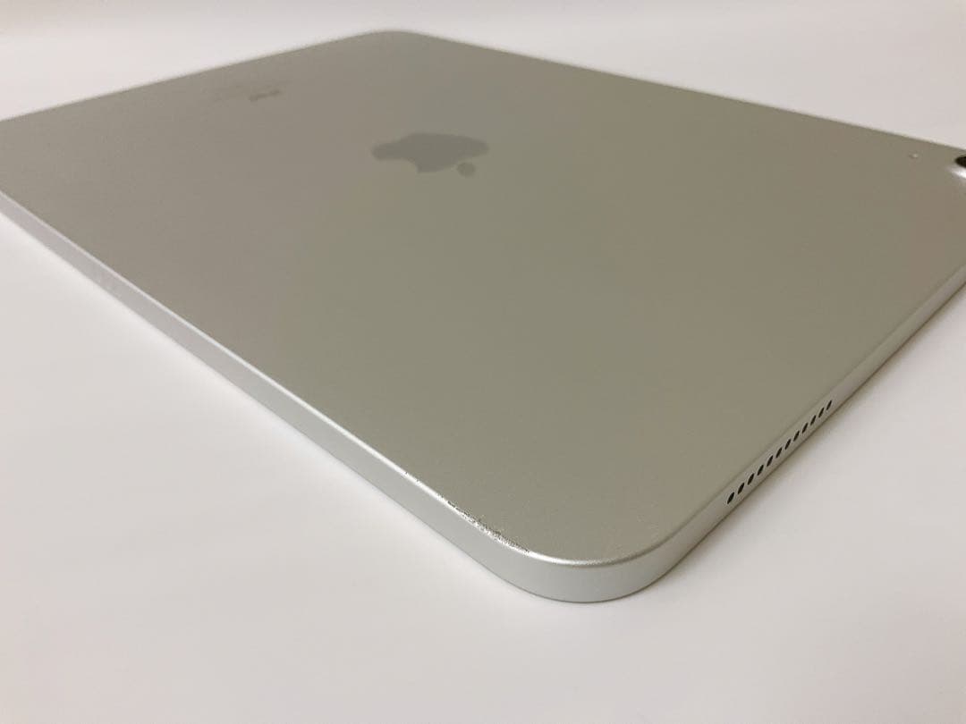 【美品・BT100％】iPad 第10世代 64GB Wifiモデル