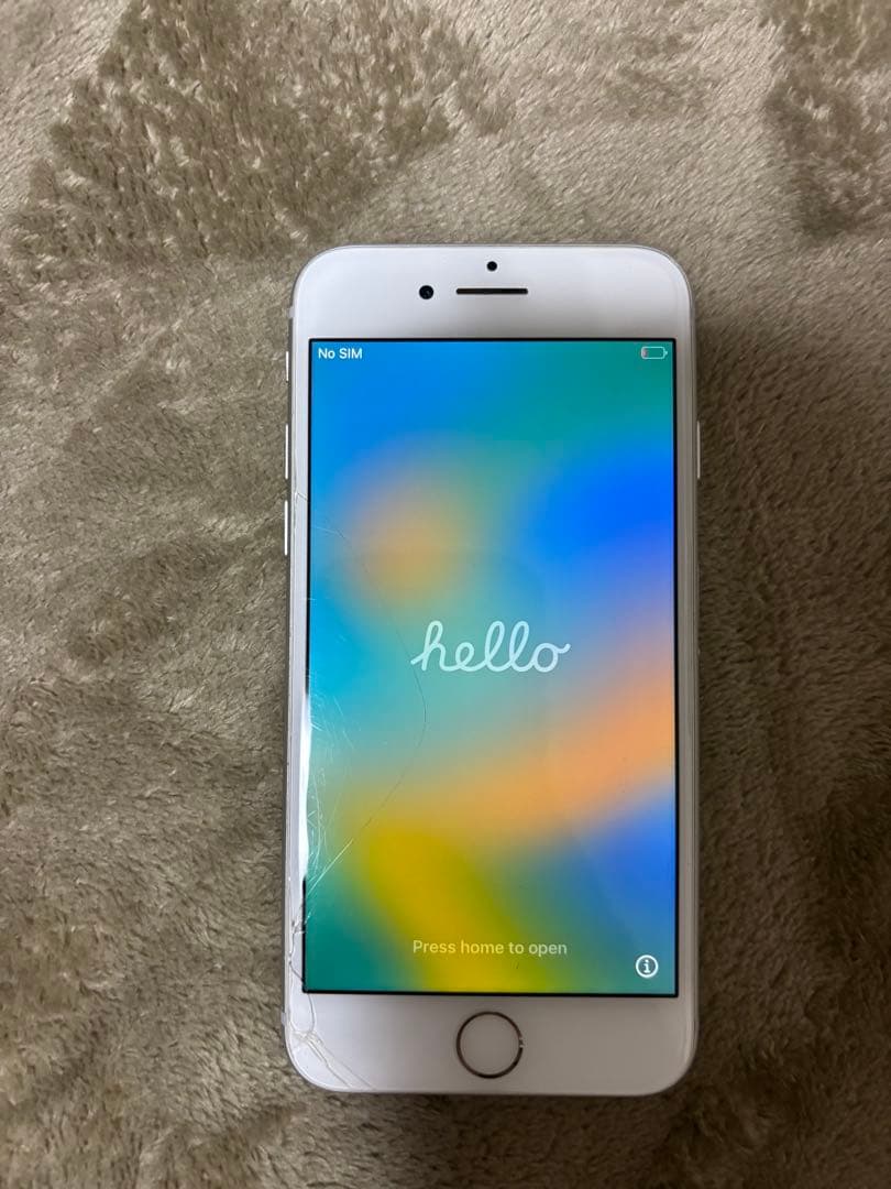 Apple iPhone 8 ホワイト